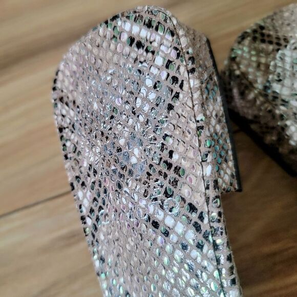 Vince Camuto Grenda Leather Strappy Mini Block Heel Sandal Holographic Snakeskin - Picture 10 of 15